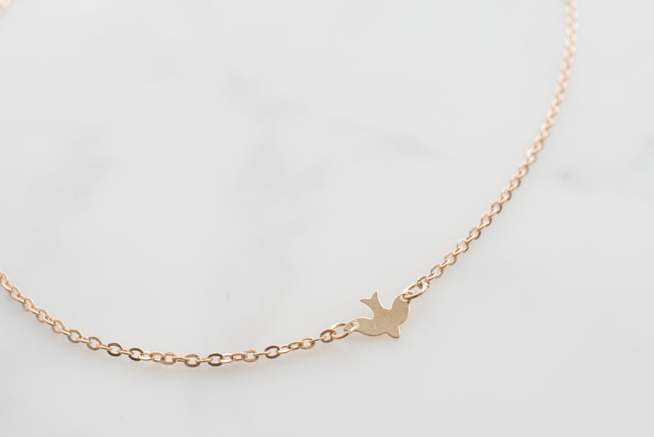 Gold Bird Necklace | bm-color